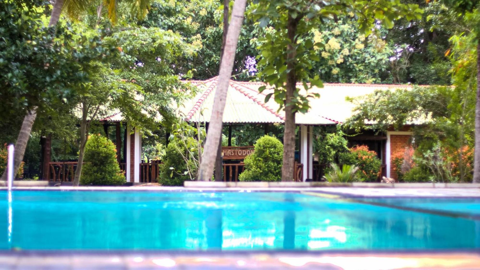 The Mastodon Valley Safari Resort Udawalawe Buitenkant foto