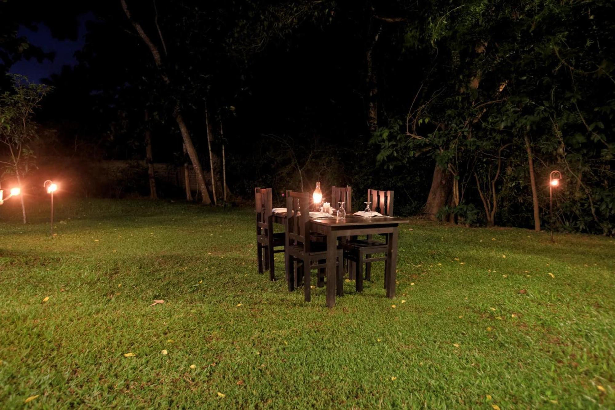 The Mastodon Valley Safari Resort Udawalawe Buitenkant foto