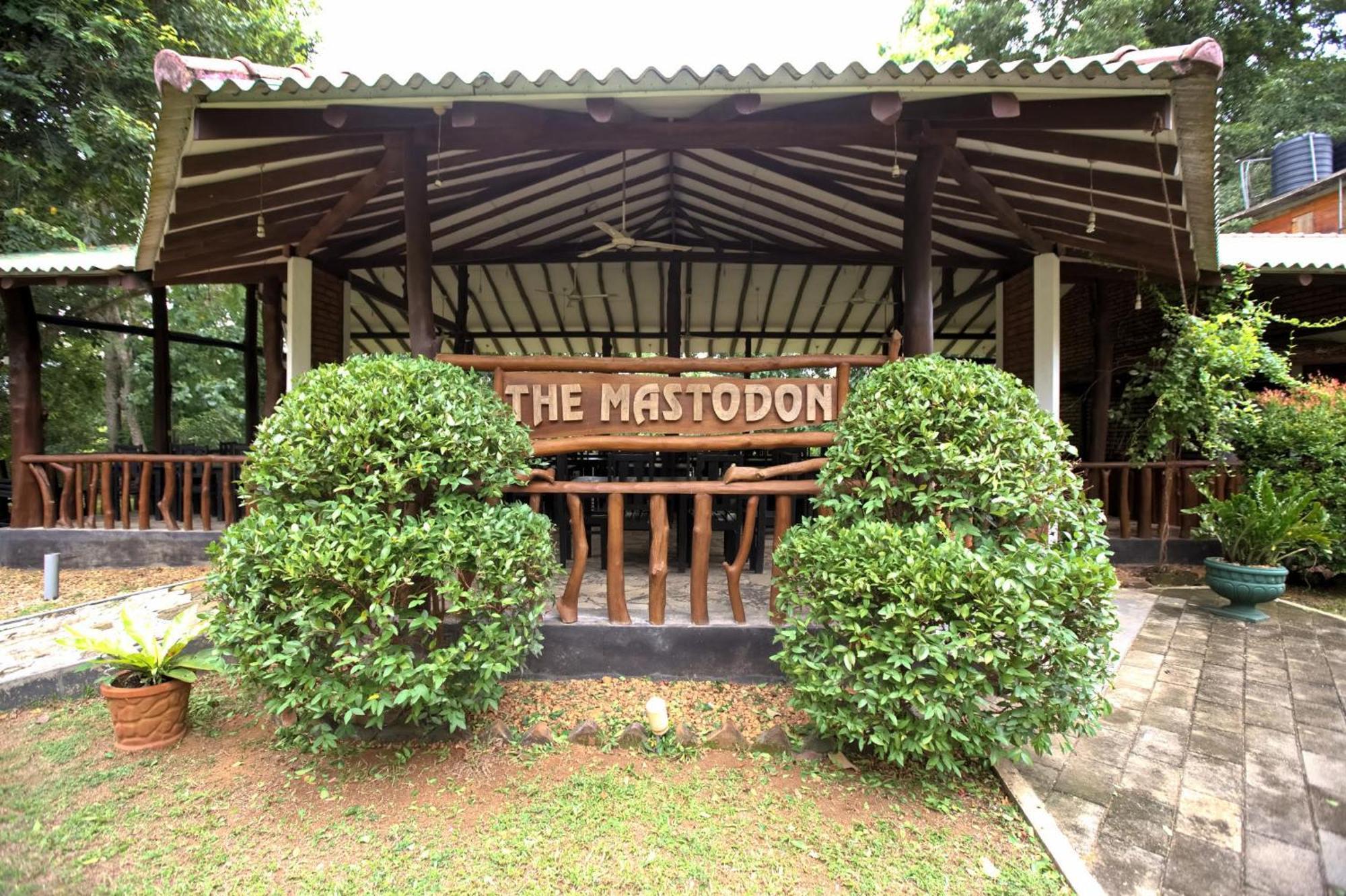 The Mastodon Valley Safari Resort Udawalawe Buitenkant foto