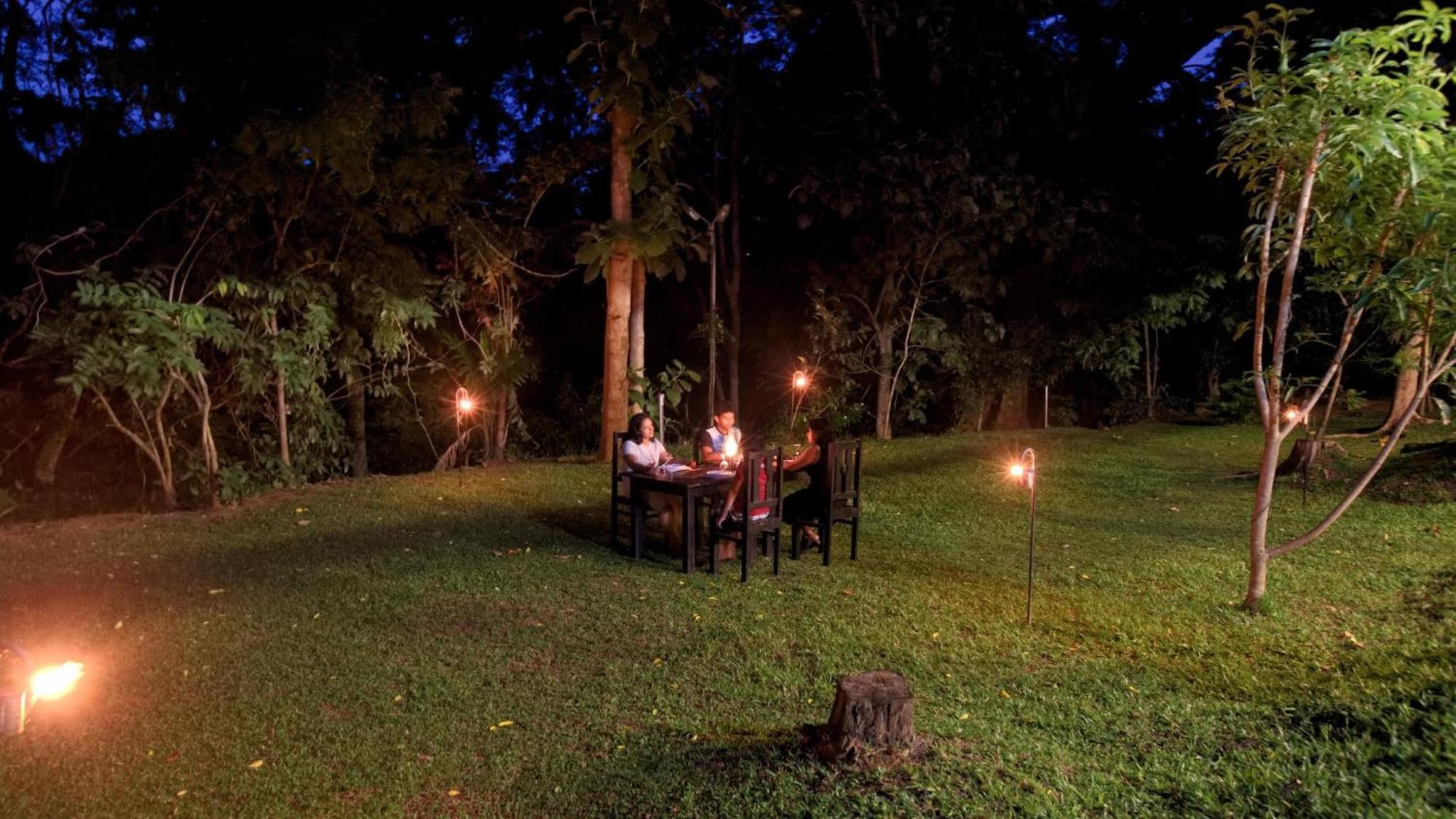 The Mastodon Valley Safari Resort Udawalawe Buitenkant foto